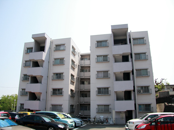 東急ドエル宮崎台テラスＡ棟の外観