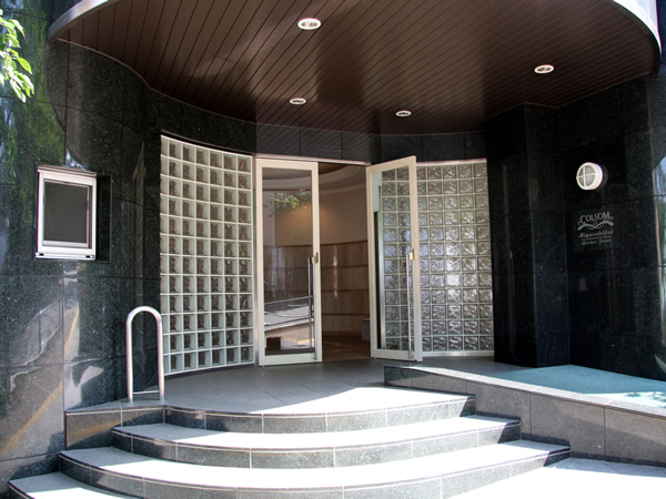 コルサムエスアイ宮崎台ガーデンフロントの外観