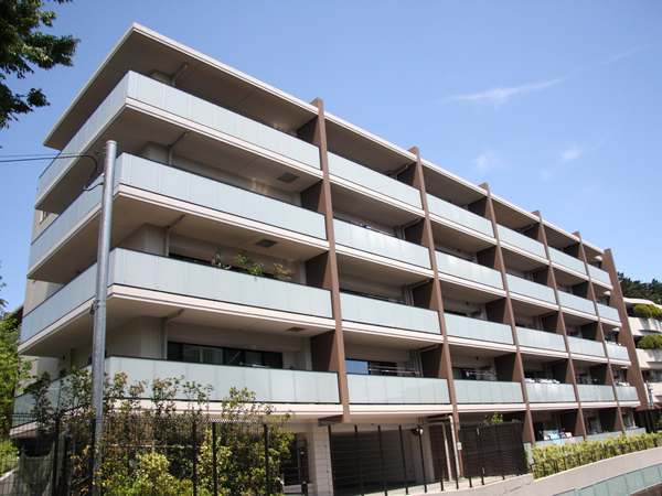 グランドメゾン宮崎台の外観