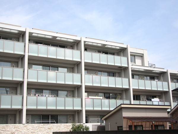 プレミスト宮崎台の外観