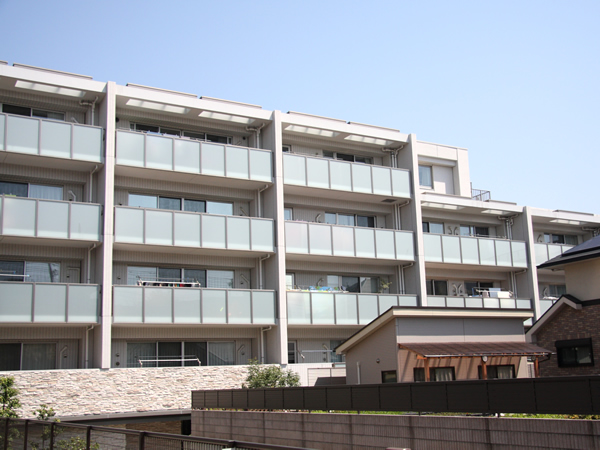 プレミスト宮崎台の外観