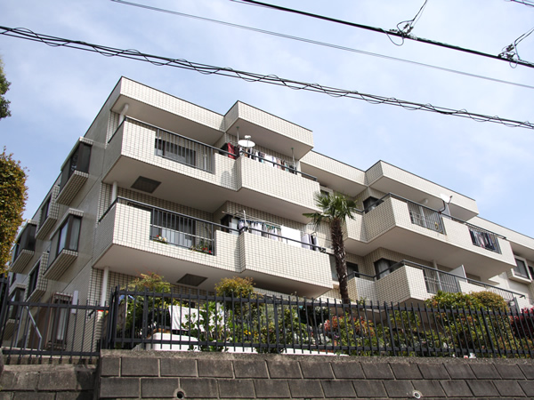 宮崎台ロイヤルマンションの外観