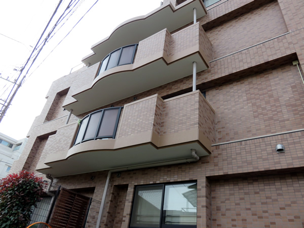 リベラル市が尾の外観