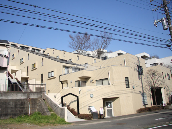 リネオ宮崎台ヒルズの外観