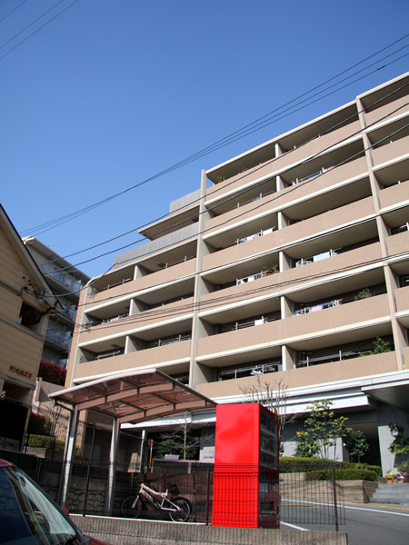 コスモヒルズ宮崎台の外観