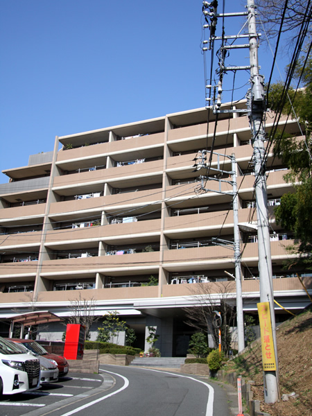 コスモヒルズ宮崎台の外観