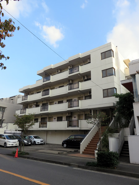 宮前平コルナスの外観