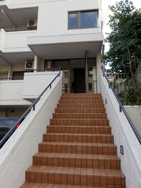 宮前平コルナスの外観