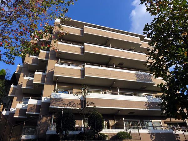 アールヴェール宮前平の外観