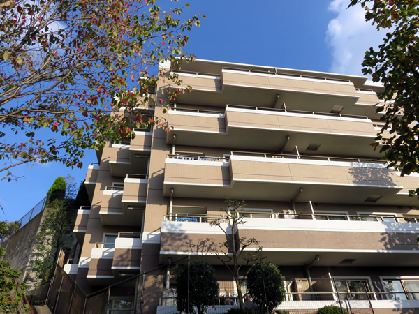 アールヴェール宮前平の外観