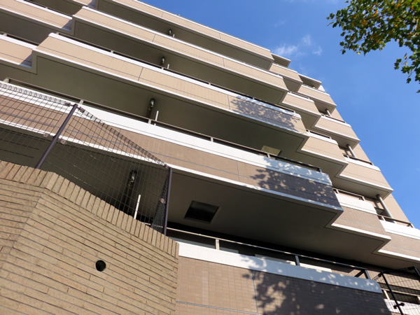 アールヴェール宮前平の外観