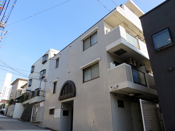 クリオ宮前平2番館の外観