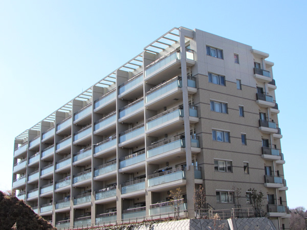 プラウド上麻生の外観