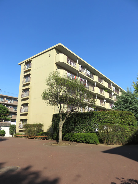 宮前平アベリア3号棟の外観