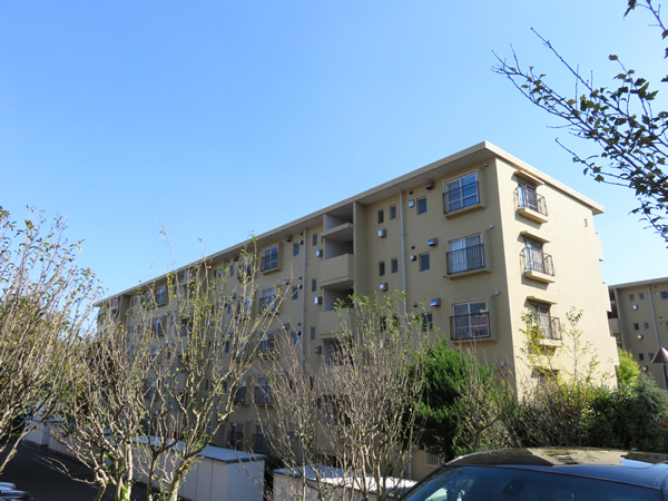 宮前平アベリア3号棟の外観