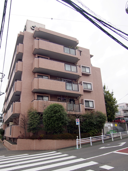 クリオ多摩永山3番館の外観