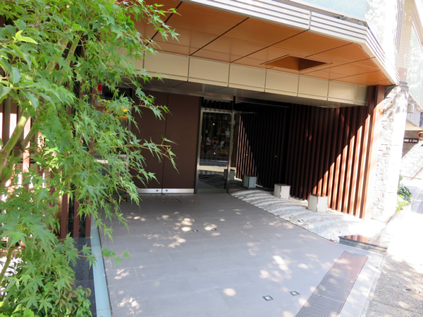 ポレスター宮前平の外観