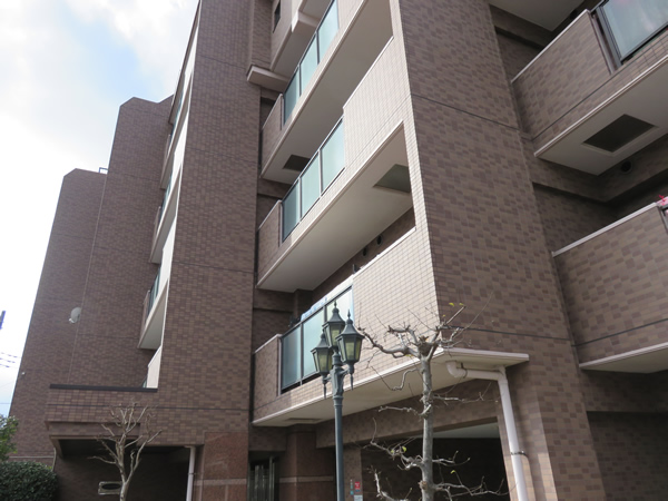 ハイホーム小田急相模原の外観