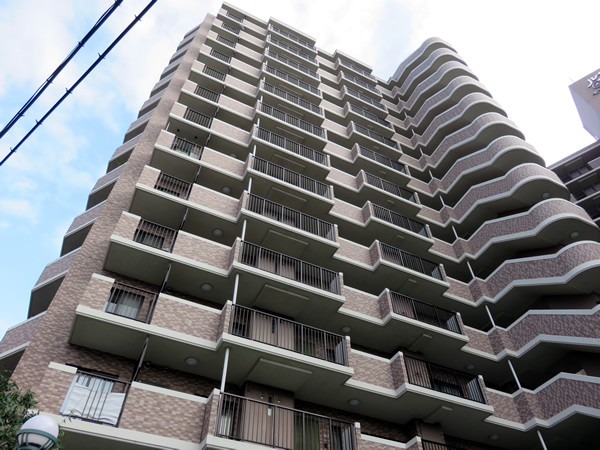 ルネ小田急相模原モアステージの外観