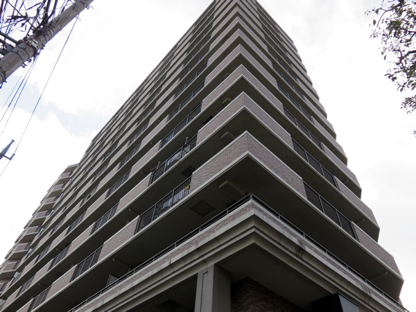 ルネ小田急相模原モアステージの外観