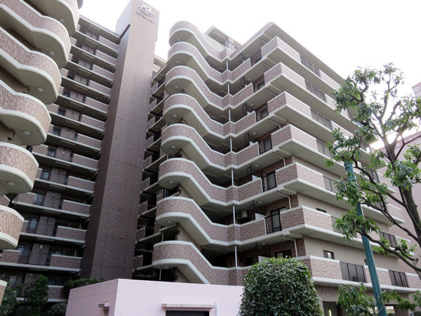 ルネ小田急相模原モアステージの外観