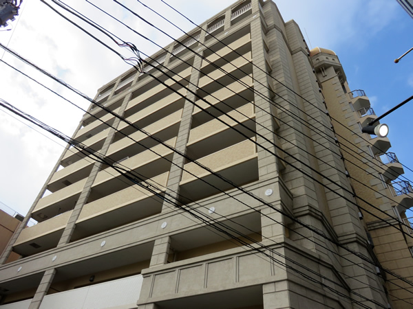 グランシティユーロパレス小田急相模原の外観