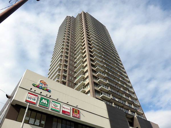 ステーションスカイタワー小田急相模原の外観
