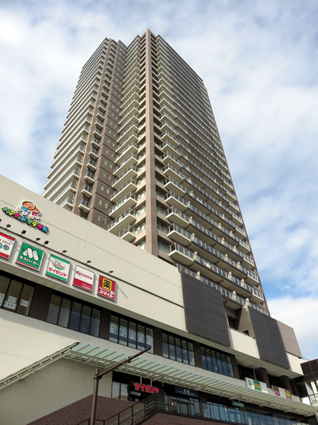 ステーションスカイタワー小田急相模原の外観