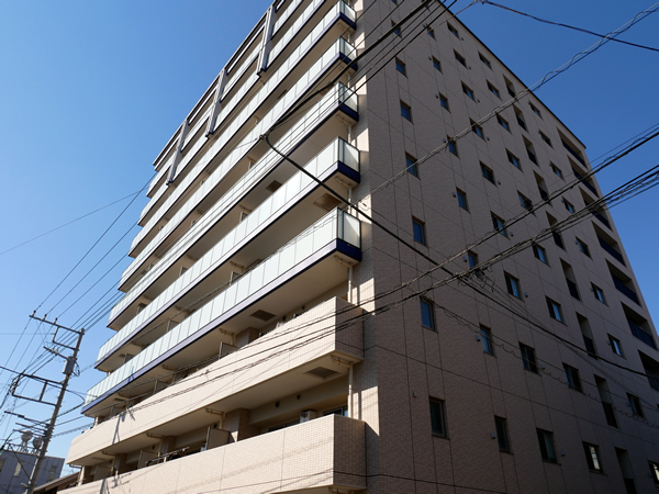 パレステージ平塚の外観