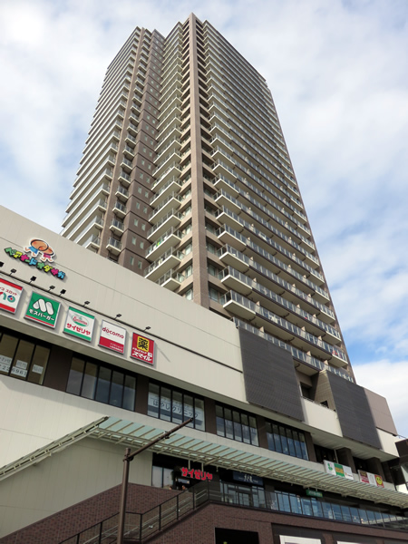 ステーションスカイタワー小田急相模原の外観