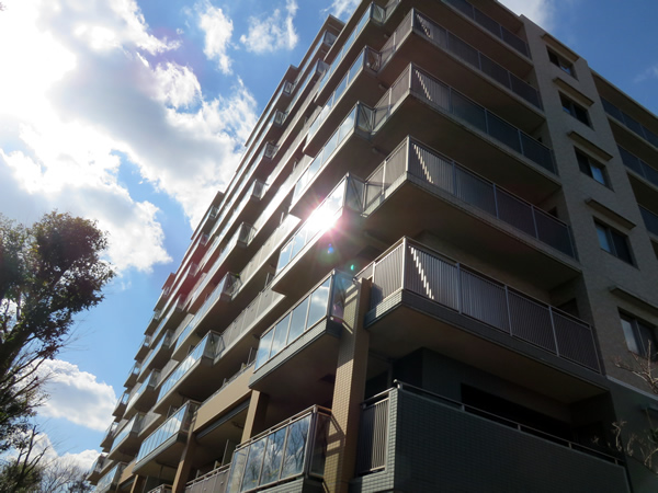 ララヒルズ４番街の外観