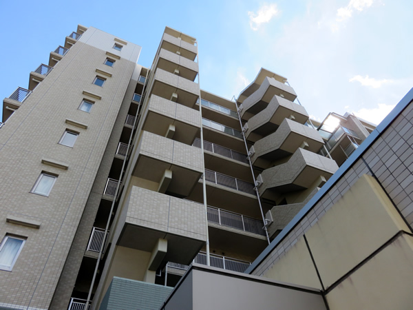 ララヒルズ１番街の外観