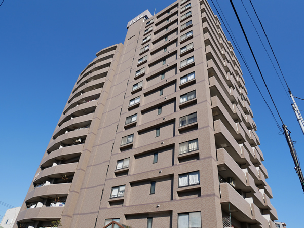 ダイアパレス平塚見附の外観