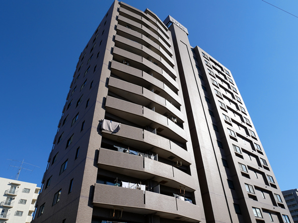 ダイアパレス平塚見附の外観