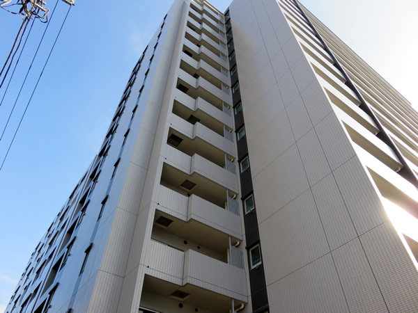 日神パレステージ小田急相模原フロントの外観