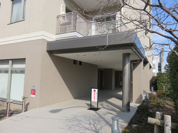 新百合ヶ丘パークハウス4番街の外観