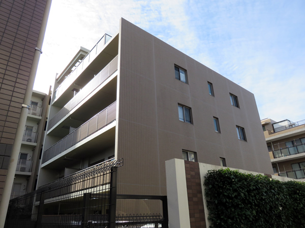 フェルモ武蔵中原の外観