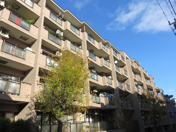 サンライズすずかけ台の外観