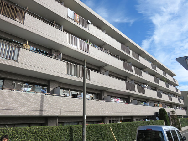 武蔵中原パークホームズ2番館の外観