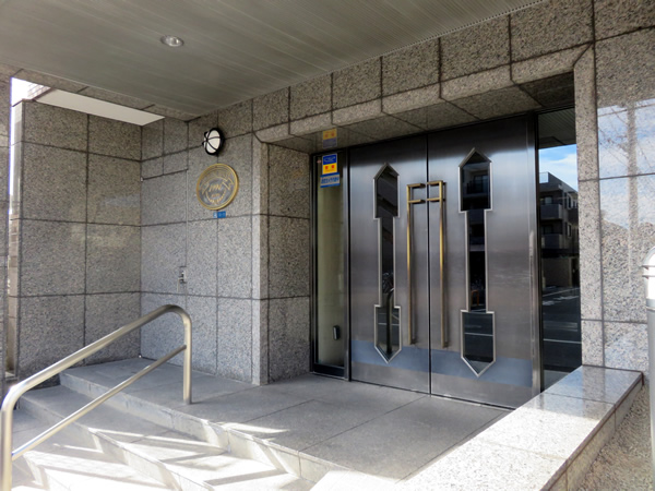 クレッセント武蔵中原の外観