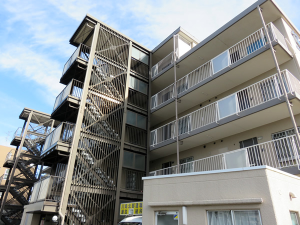 武蔵小杉第2サマリヤマンションの外観