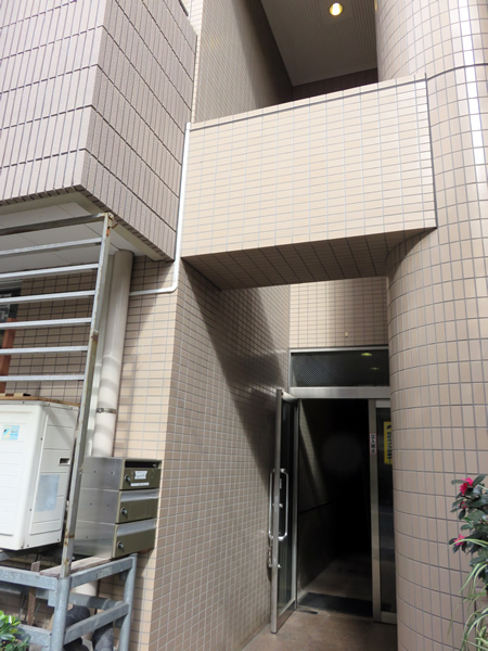 グランパレ上野の外観