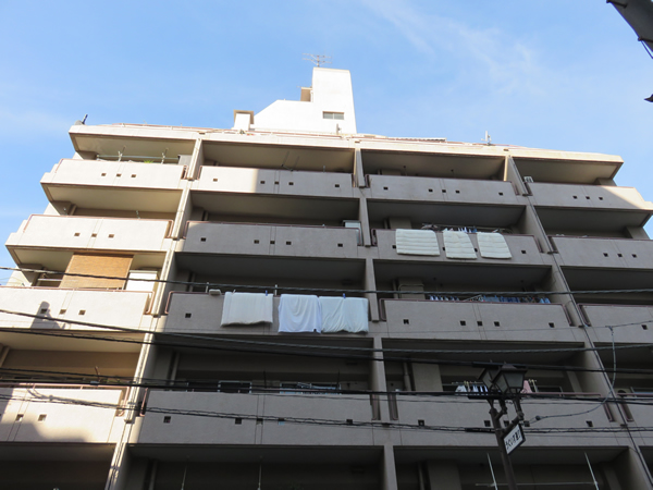 メゾン根岸の外観