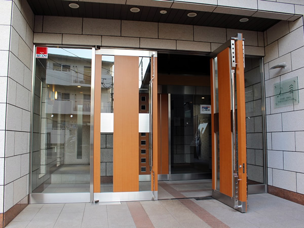 ドメスセレーナ向ヶ丘遊園2の外観