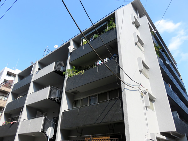 コーポ新丸子の外観