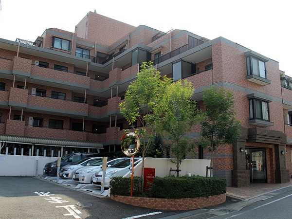 溝の口南パークホームズ2番館の外観