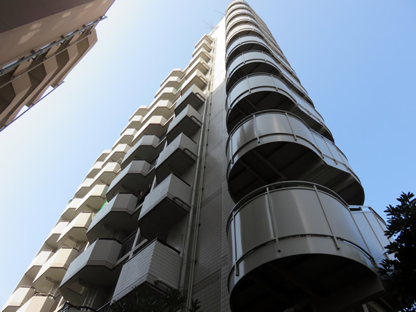 朝日多摩川プラザの外観