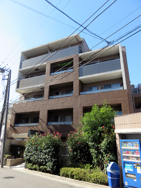 ダイナシティ宮前平の外観