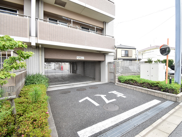 日神パレステージ三山シャインプレイスの外観