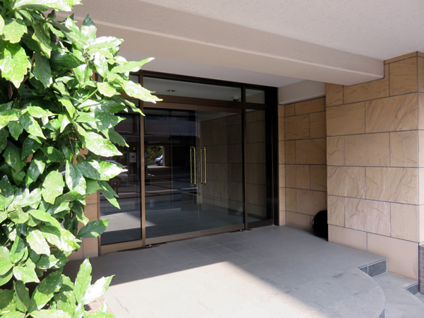 マリンハイツ武蔵新城の外観